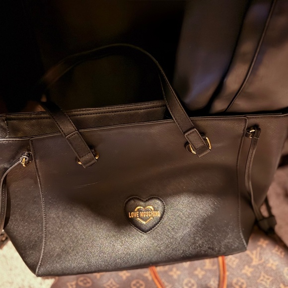 Moshino purse - Picture 1 of 1
